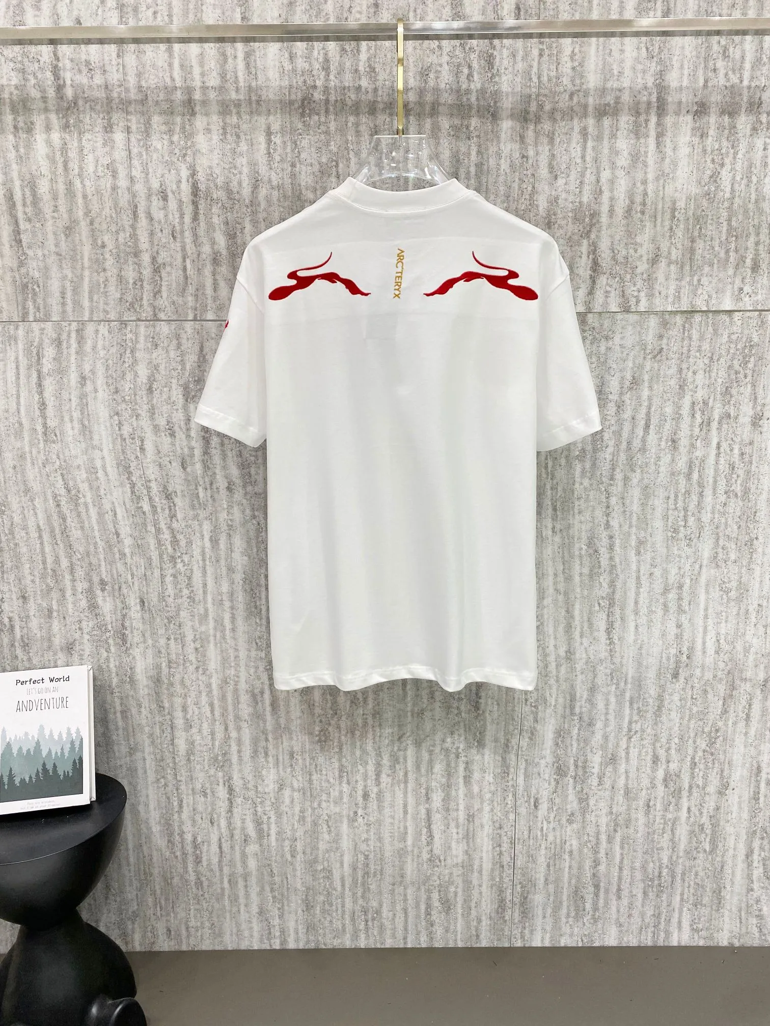 2026ss logo🪡🪡🪡 32 g 𝐂𝐎𝐋𝐎𝐔𝐑：White Black 𝐒𝐈𝐙𝐄：S m L XL 110